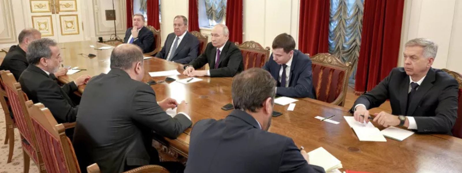 Russia's Putin Meets Iranian FM Araghchi